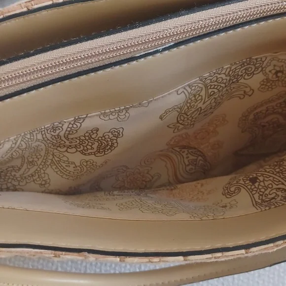 Etienne Aigner Spacious Woven Zippered Bag - Picture 11 of 16